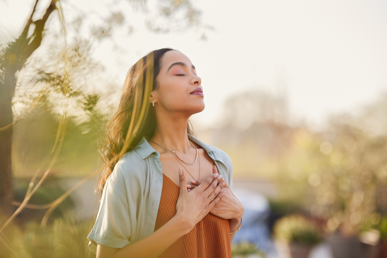 woman practicing mindfulness.